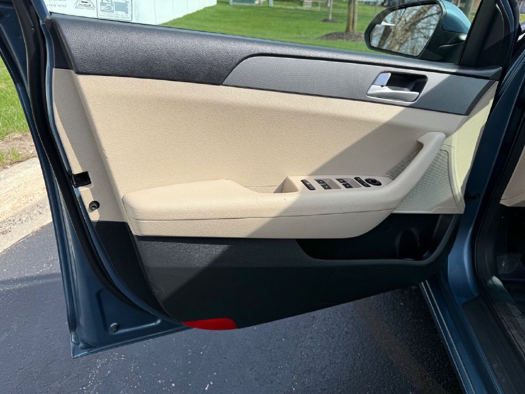 2015 Hyundai Sonata Image 28
