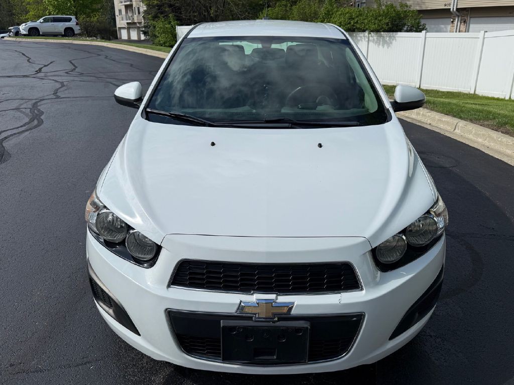 2016 Chevrolet Sonic Image 11