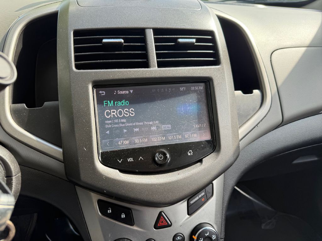 2016 Chevrolet Sonic Image 18