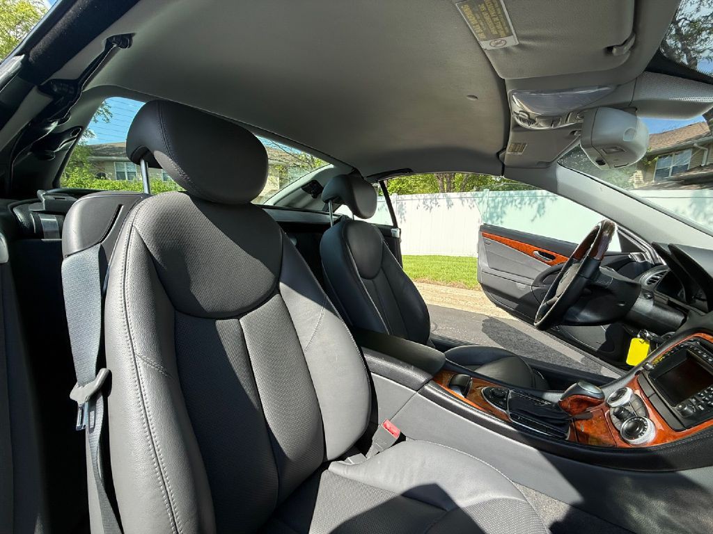 2003 Mercedes-Benz SL-Class Image 17