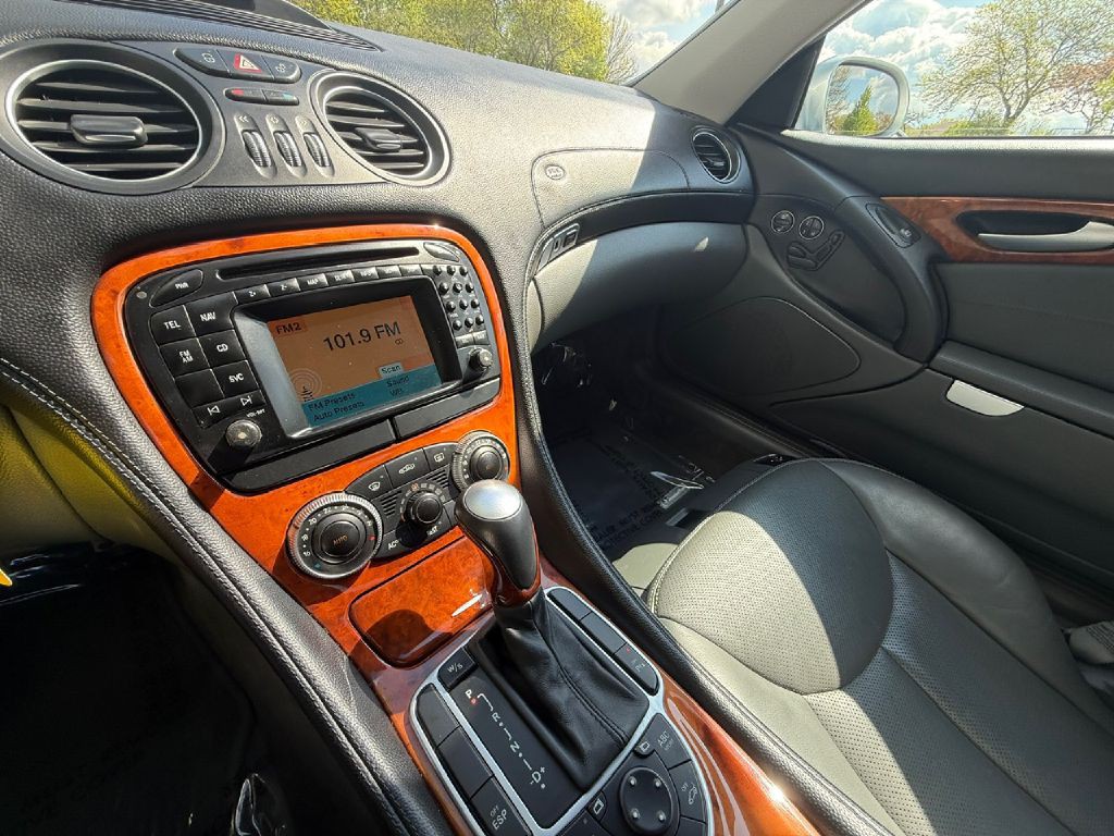 2003 Mercedes-Benz SL-Class Image 21