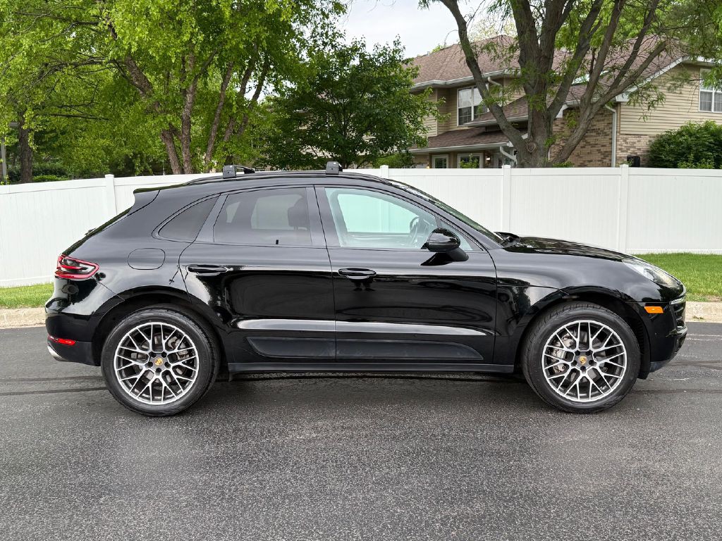 2018 Porsche Macan Image 4