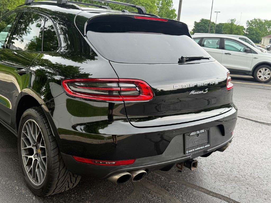 2018 Porsche Macan Image 36