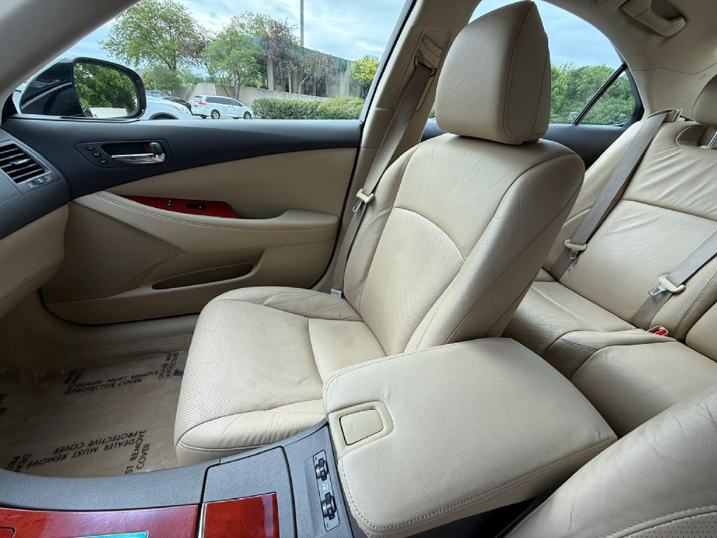 2007 Lexus ES Image 24