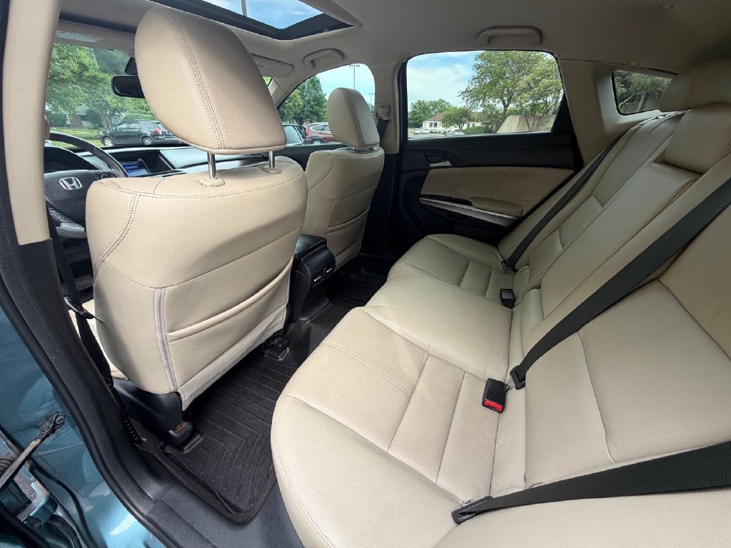 2013 Honda Crosstour Image 18