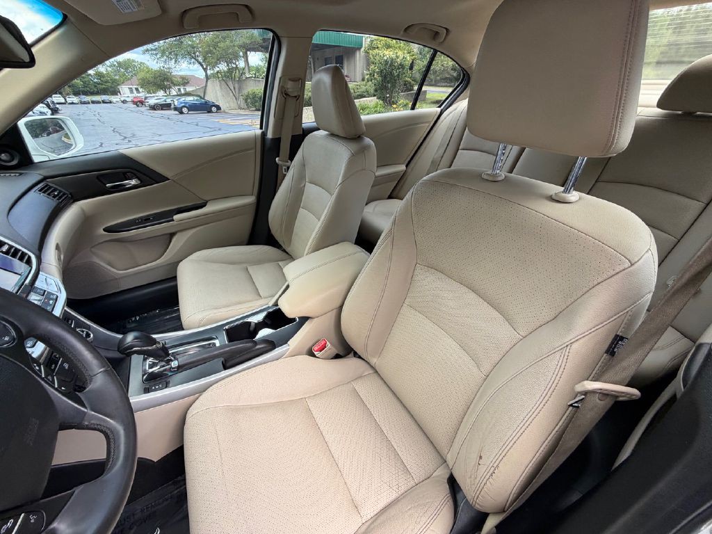 2013 Honda Accord Image 14