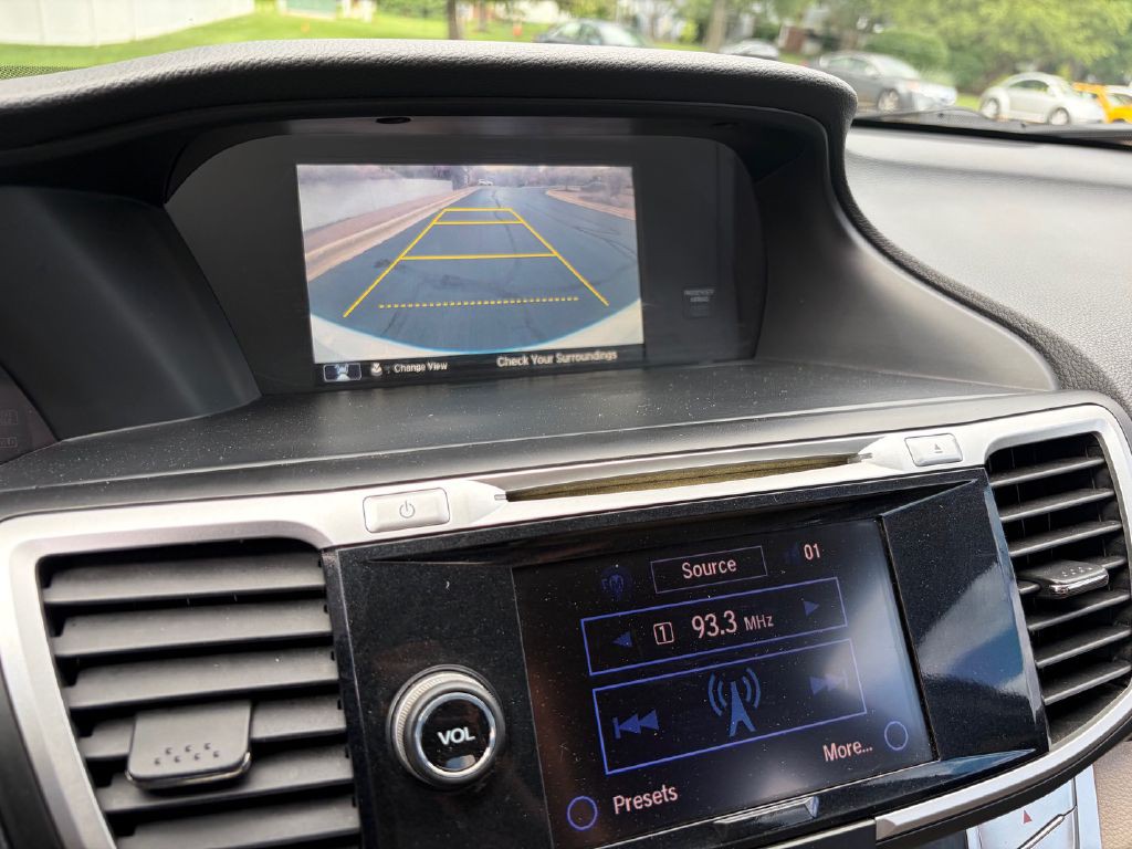 2013 Honda Accord Image 18