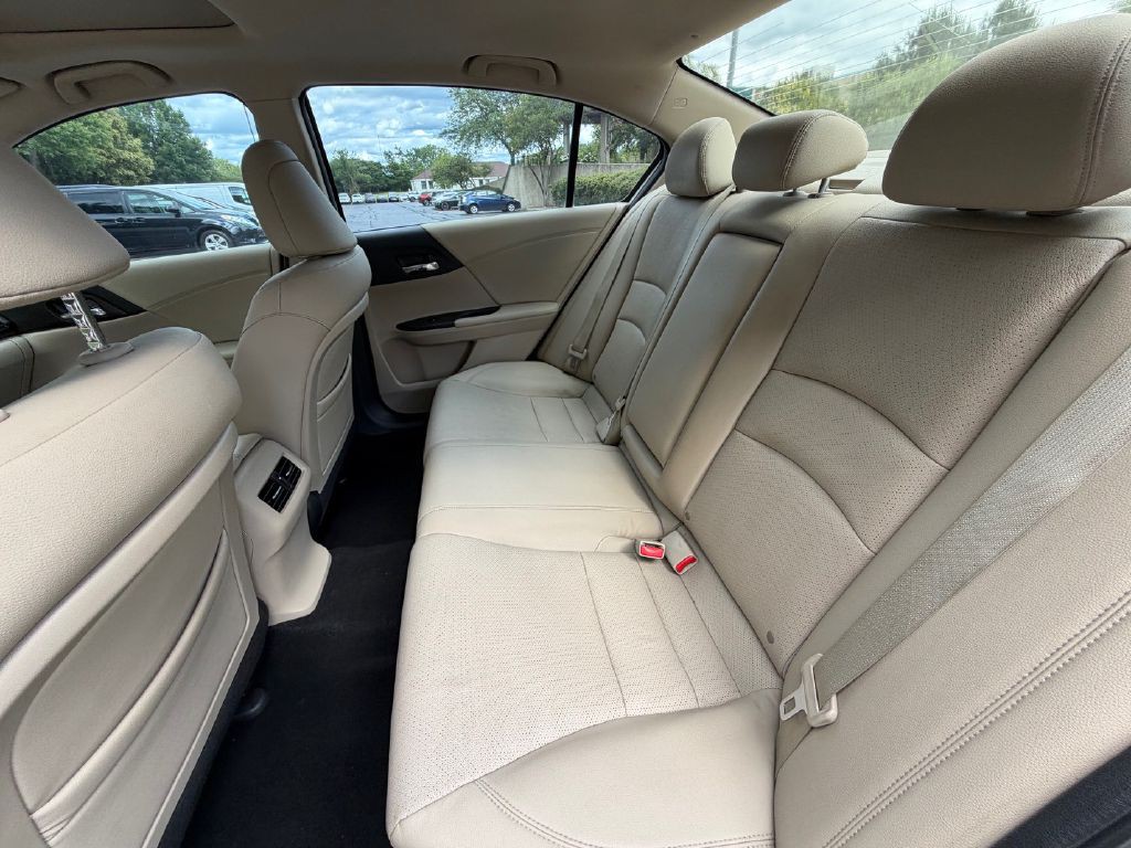 2013 Honda Accord Image 20