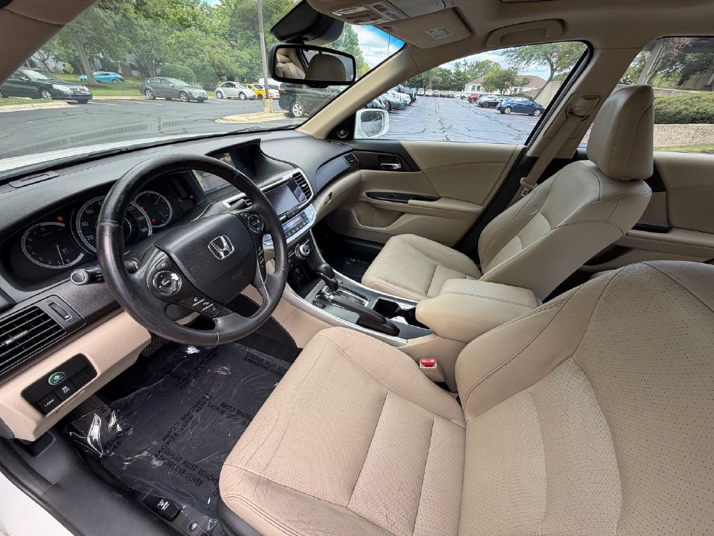 2013 Honda Accord Image 24