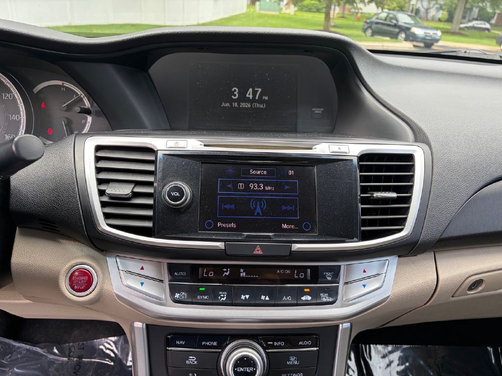 2013 Honda Accord Image 28