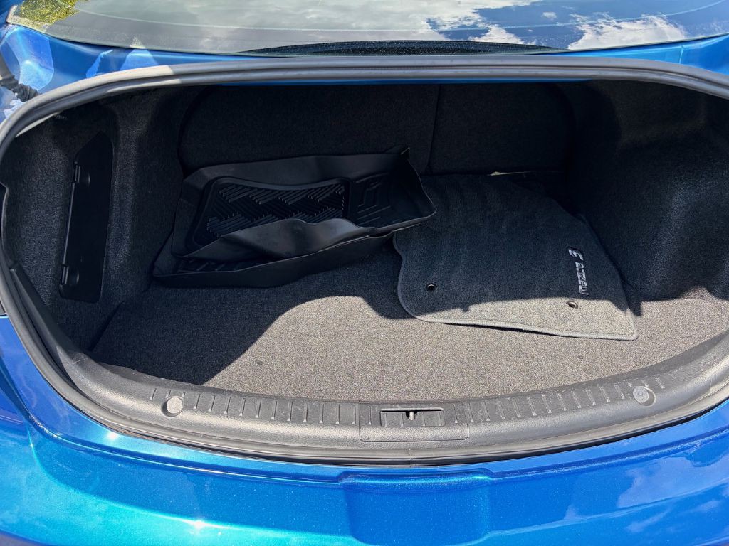 2012 Mazda Mazda3 Image 29