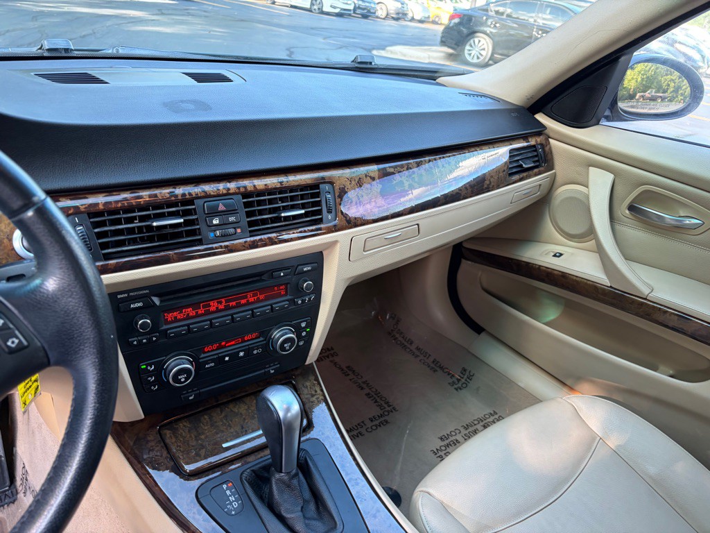 2007 BMW 3 Series Image 30