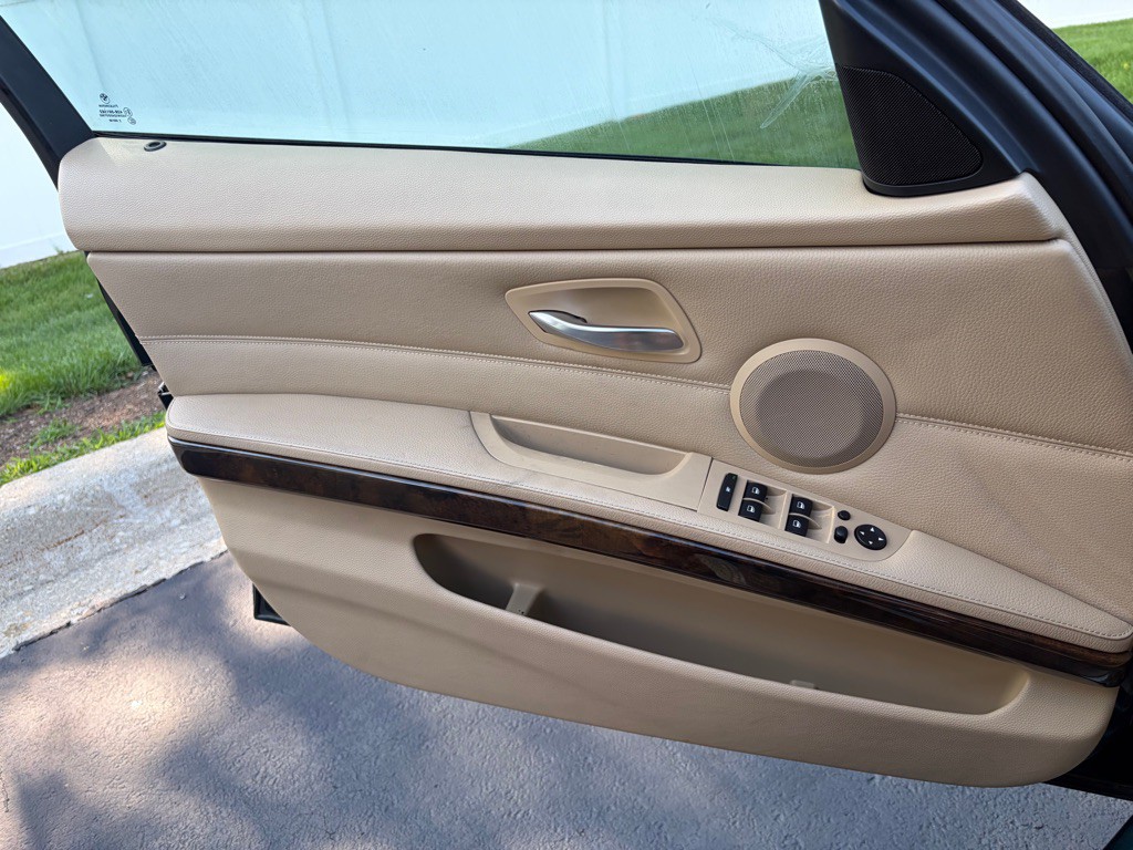 2007 BMW 3 Series Image 31