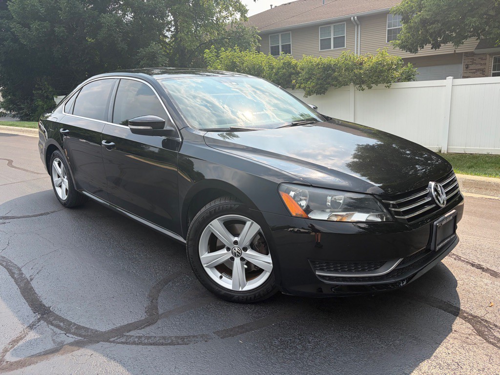 2013 Volkswagen Passat Image 3