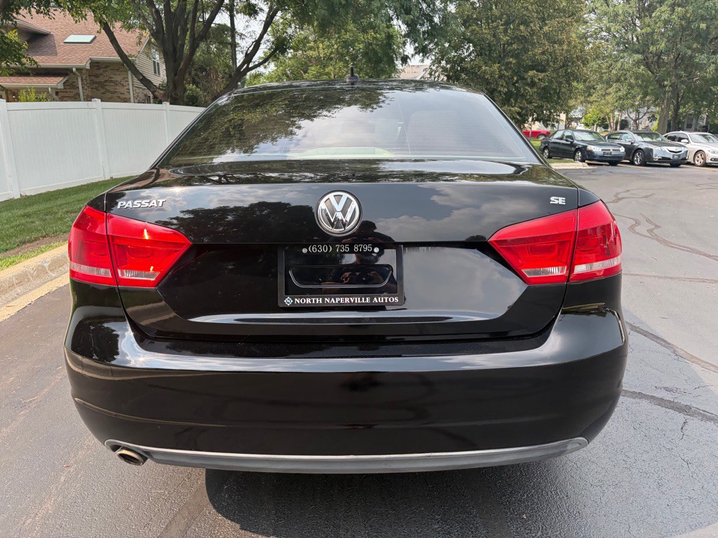 2013 Volkswagen Passat Image 10