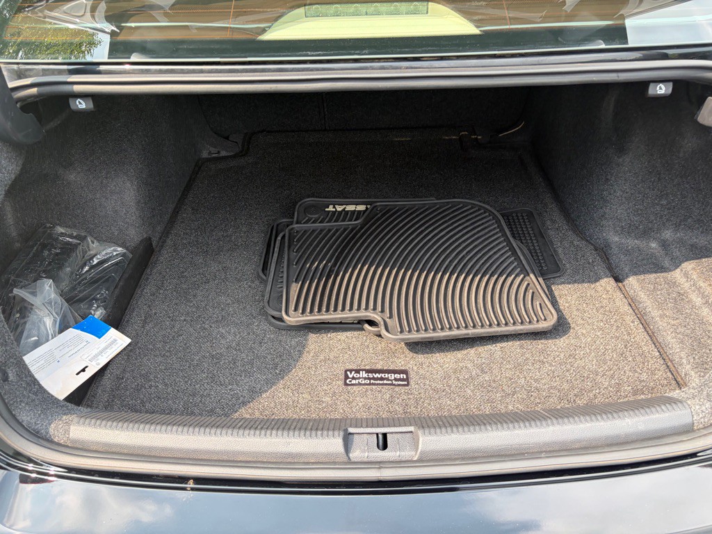 2013 Volkswagen Passat Image 19