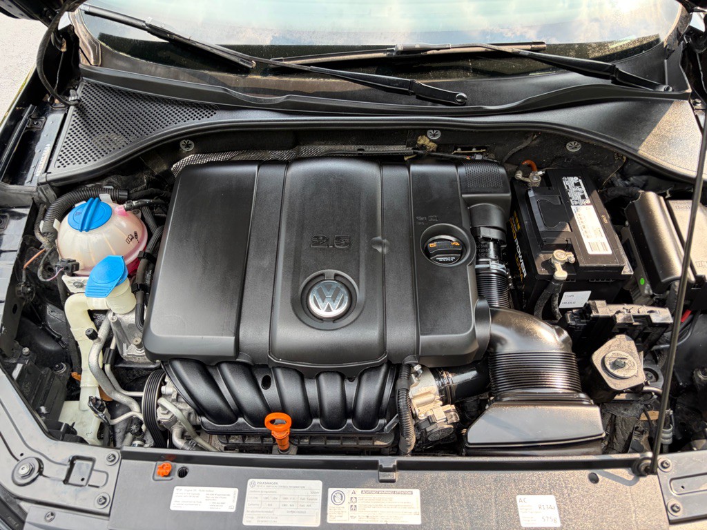 2013 Volkswagen Passat Image 22