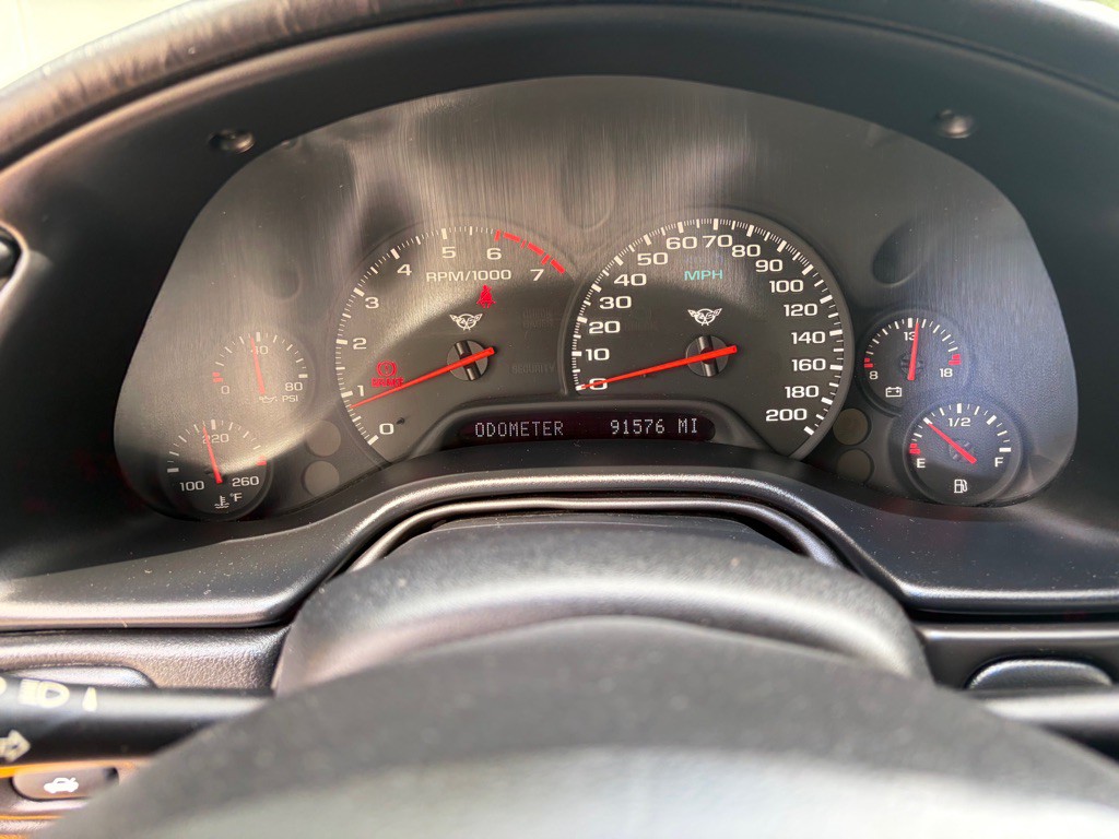 2004 Chevrolet Corvette Image 30