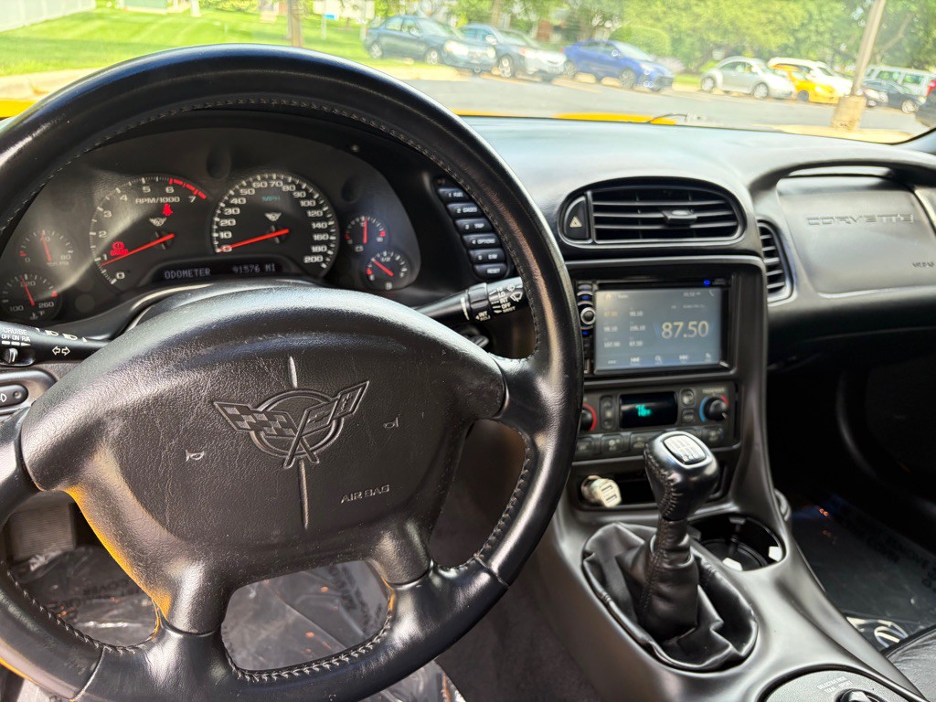 2004 Chevrolet Corvette Image 31