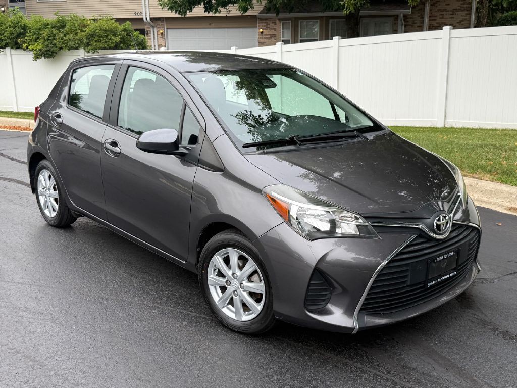 2017 Toyota Yaris Image 2