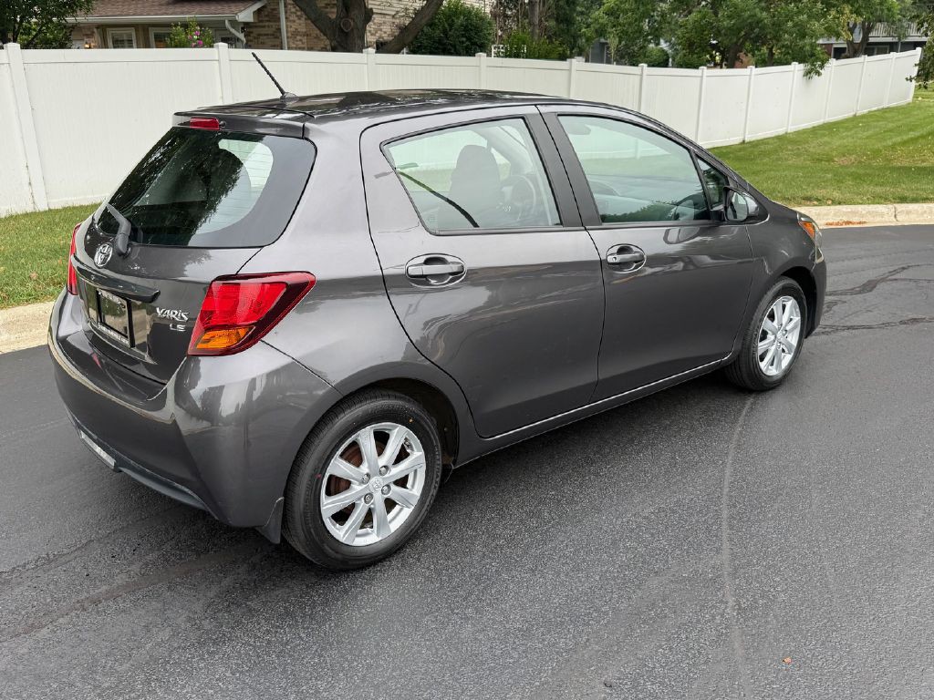 2017 Toyota Yaris Image 5