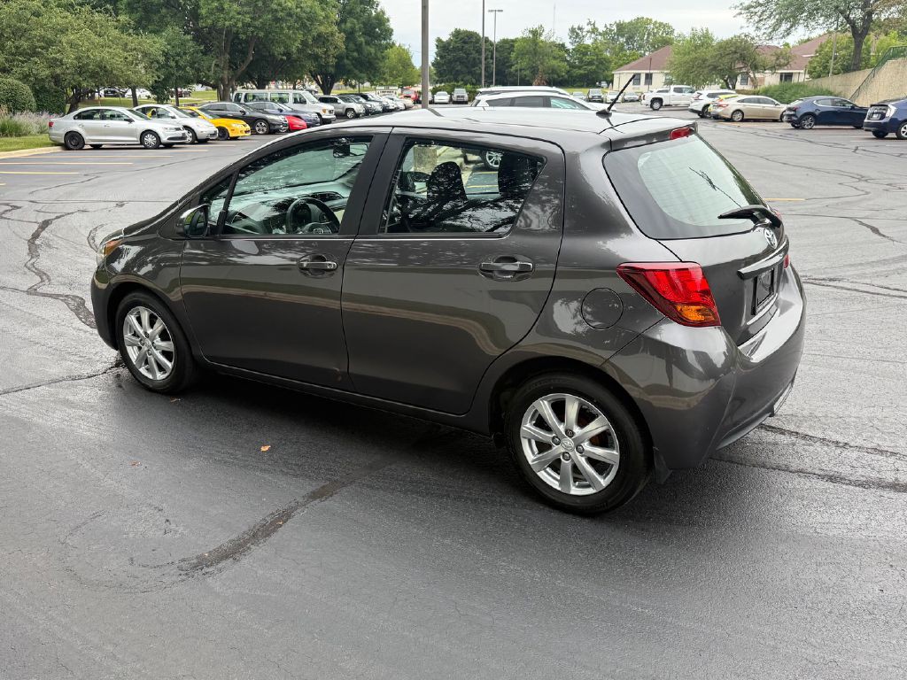 2017 Toyota Yaris Image 7