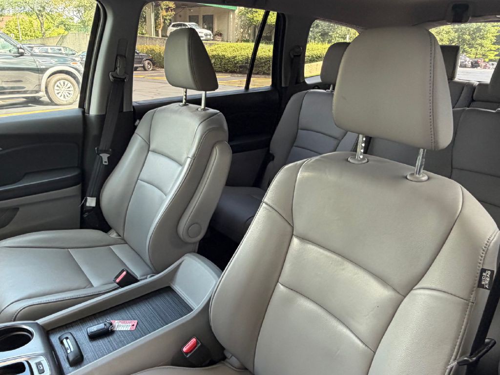 2016 Honda Pilot Image 40