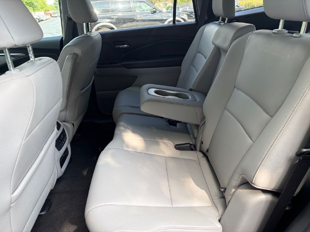 2016 Honda Pilot Image 48