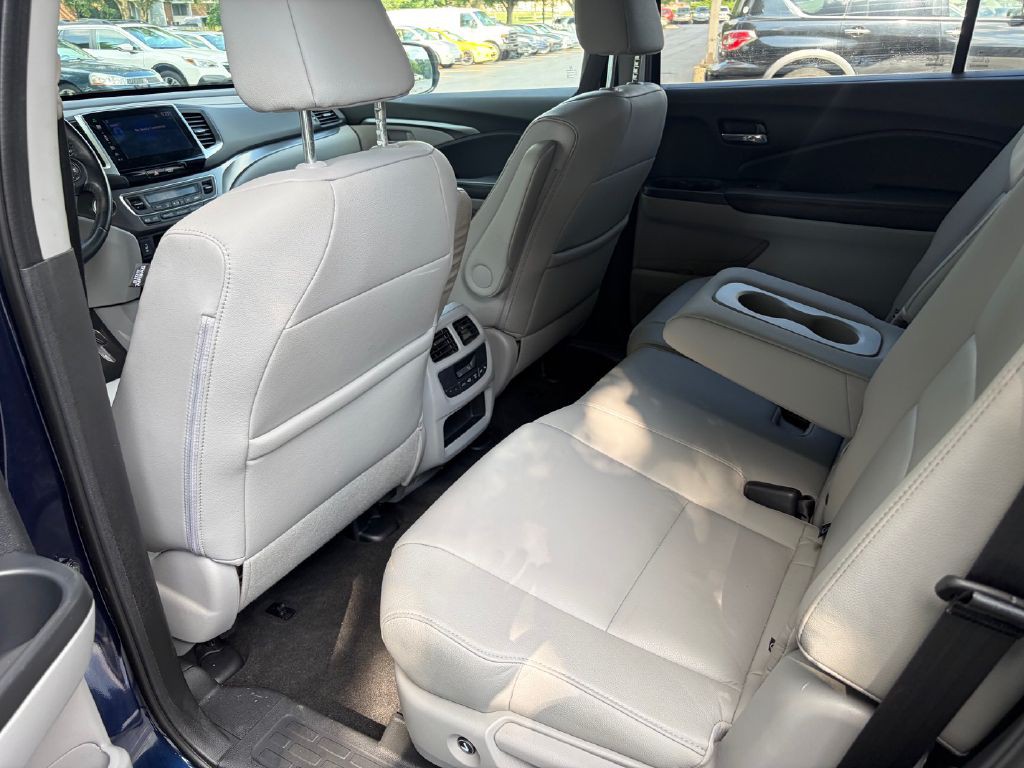 2016 Honda Pilot Image 50