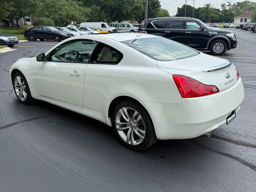 2009 INFINITI G37 Image 8