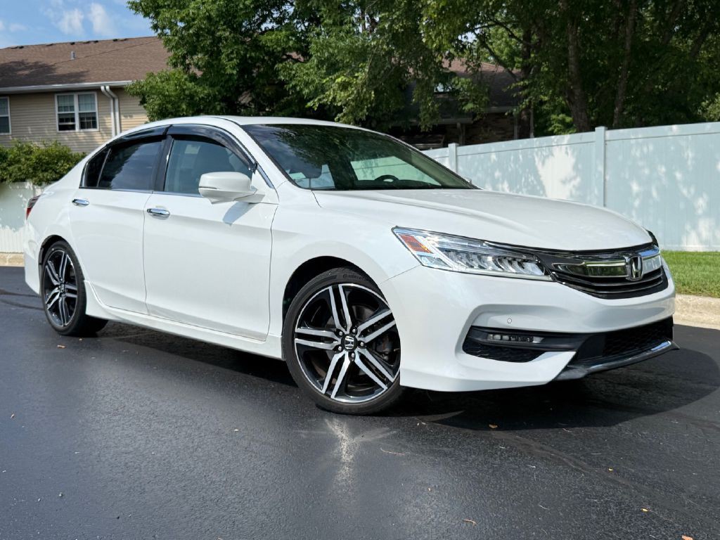 2016 Honda Accord Image 2