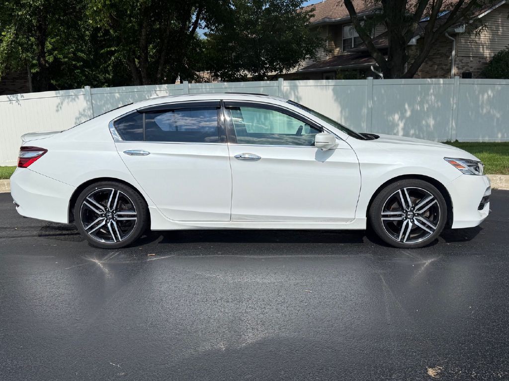 2016 Honda Accord Image 5