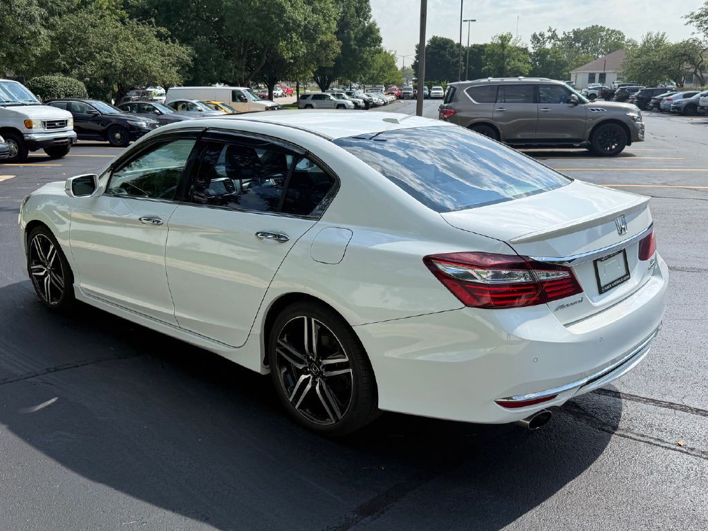 2016 Honda Accord Image 8