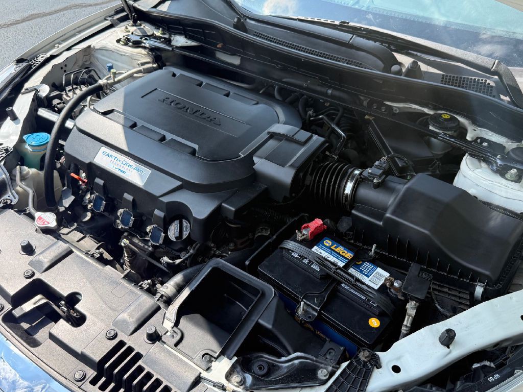 2016 Honda Accord Image 13