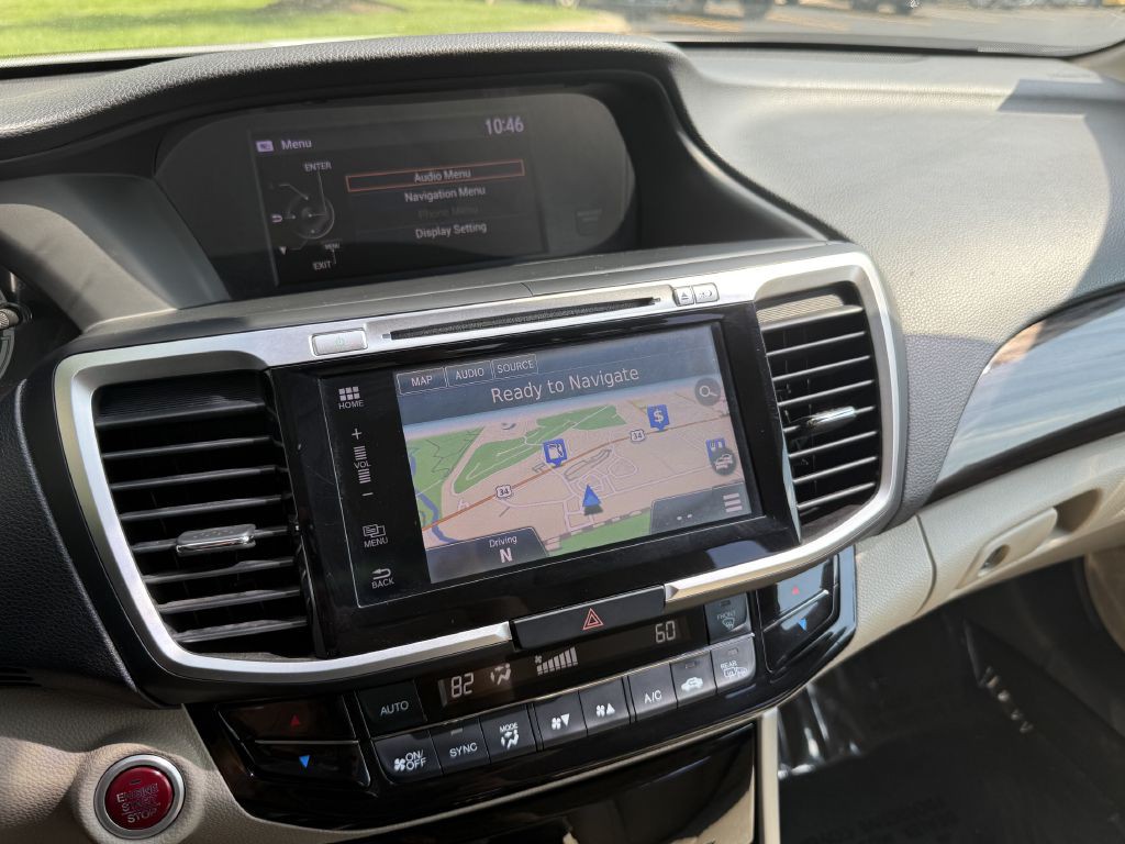 2016 Honda Accord Image 16