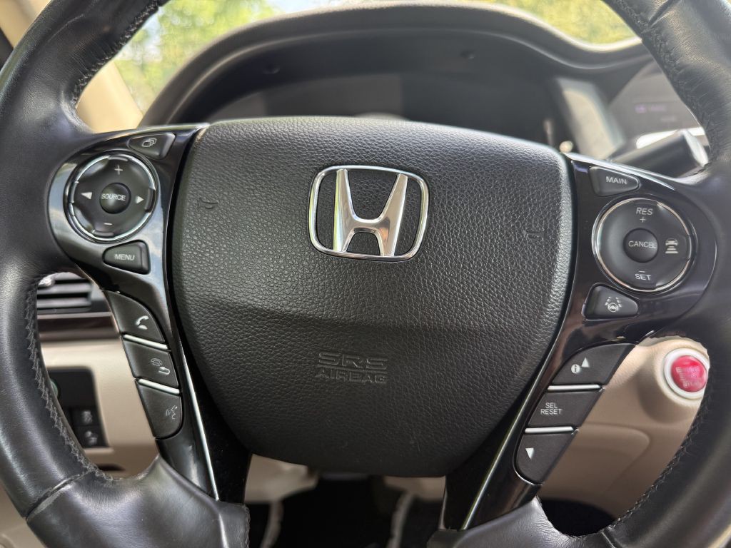 2016 Honda Accord Image 20