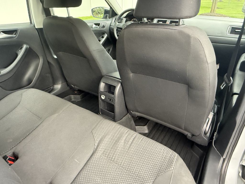 2014 Volkswagen Jetta Image 19
