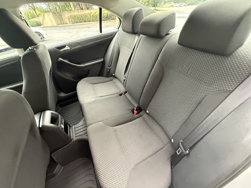 2014 Volkswagen Jetta Image 21