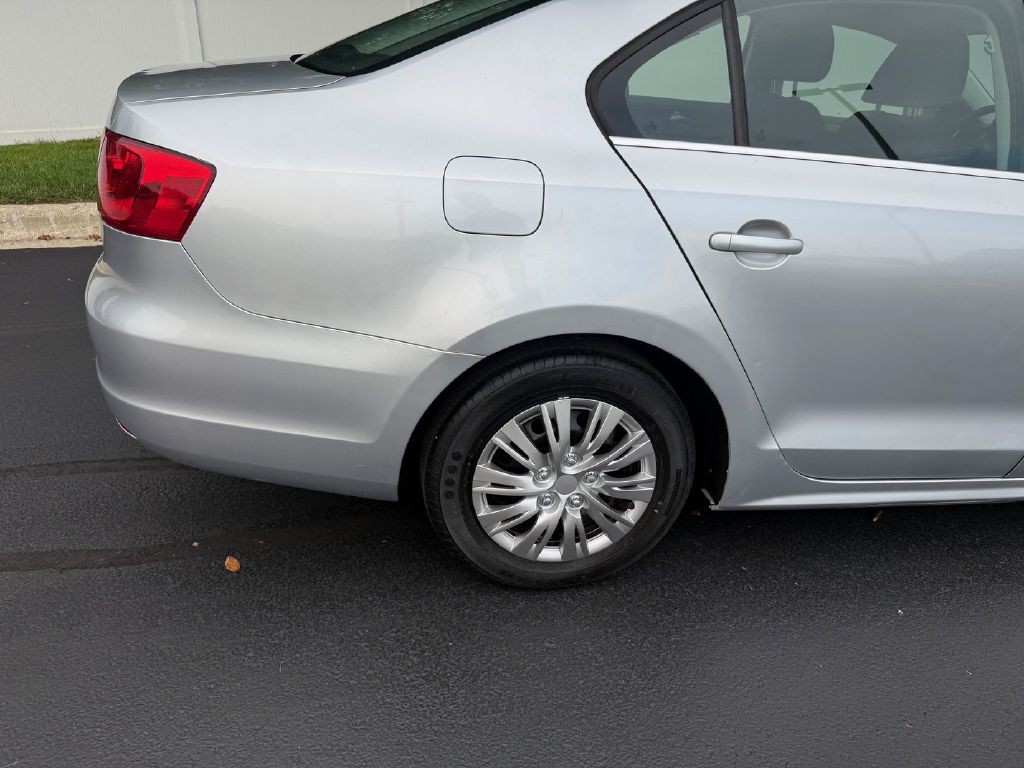 2014 Volkswagen Jetta Image 27