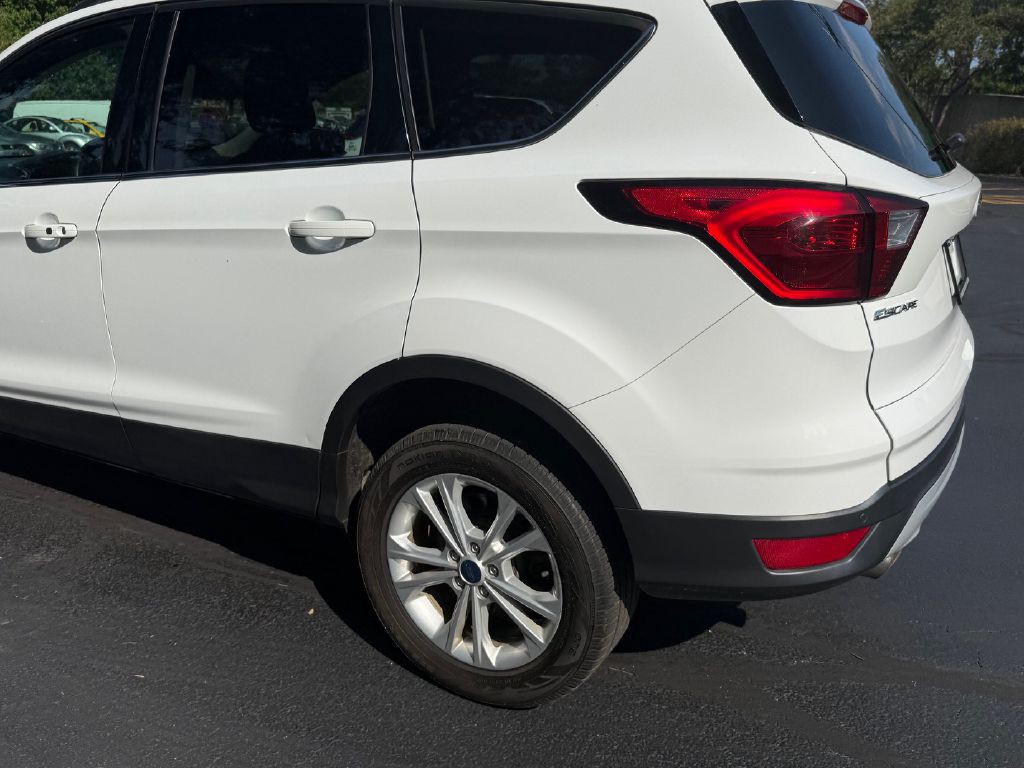 2019 Ford Escape Image 29