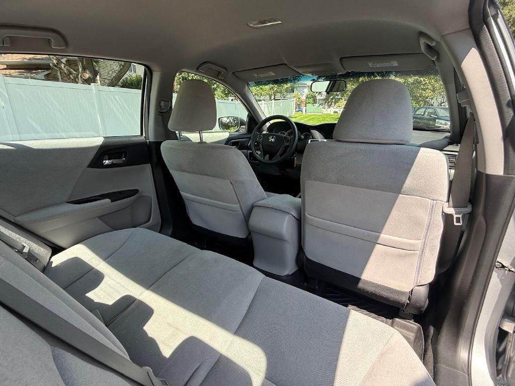 2013 Honda Accord Image 12