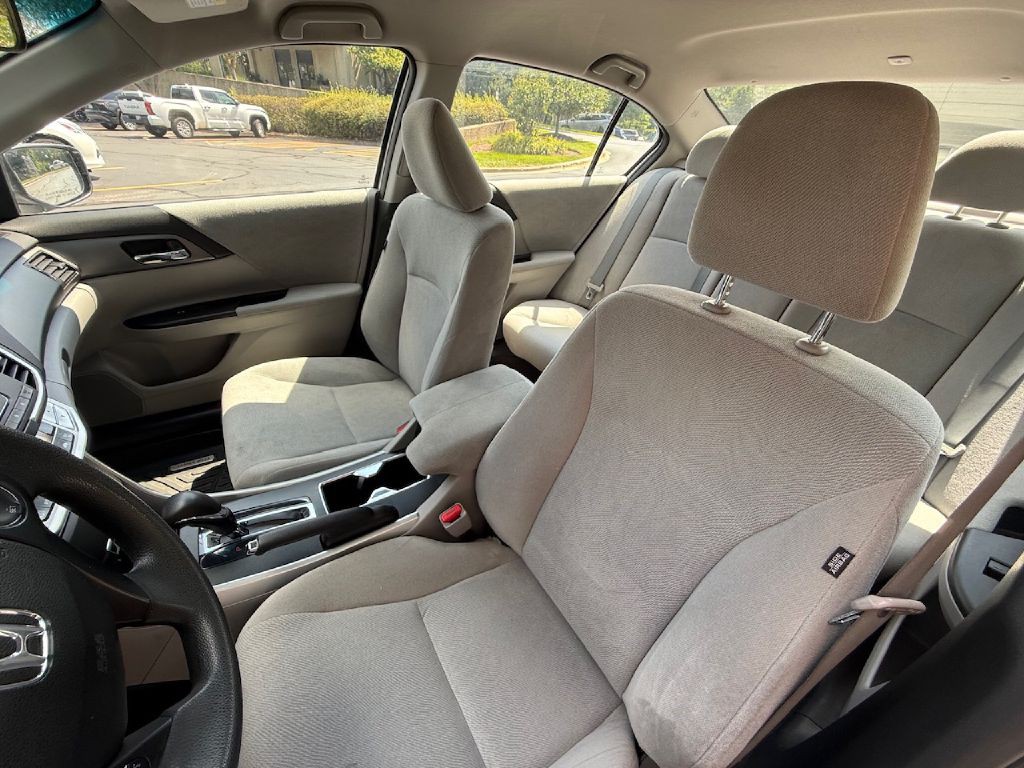 2013 Honda Accord Image 13