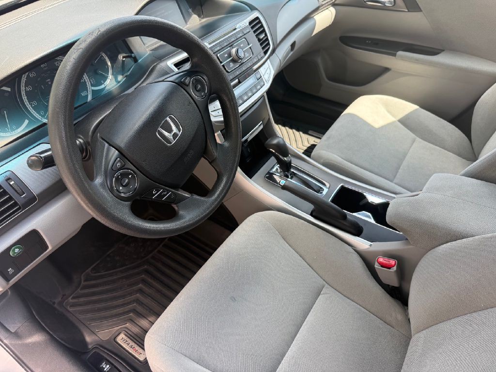 2013 Honda Accord Image 15