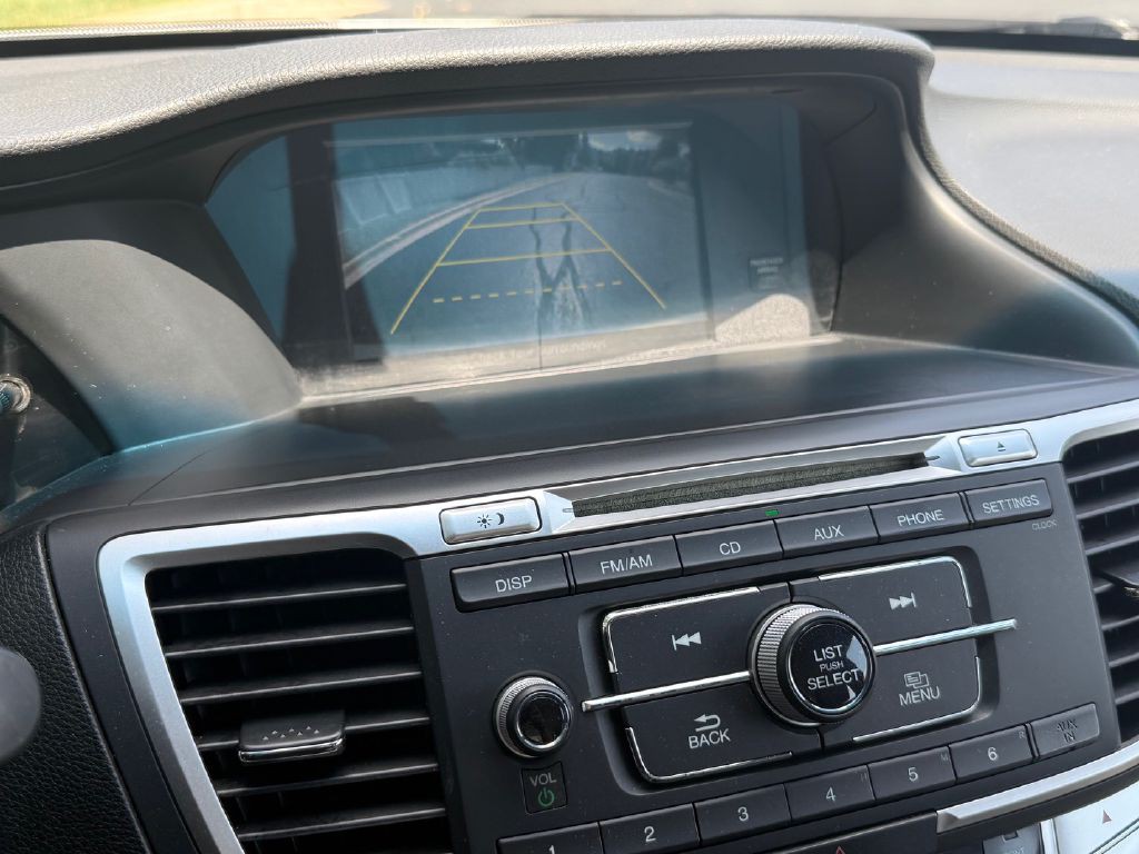2013 Honda Accord Image 17