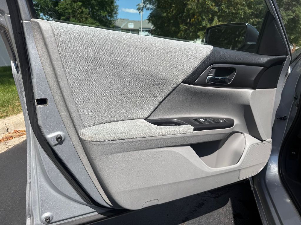 2013 Honda Accord Image 21