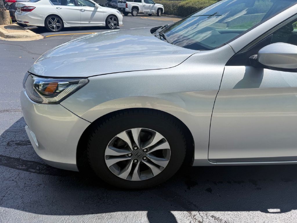 2013 Honda Accord Image 25