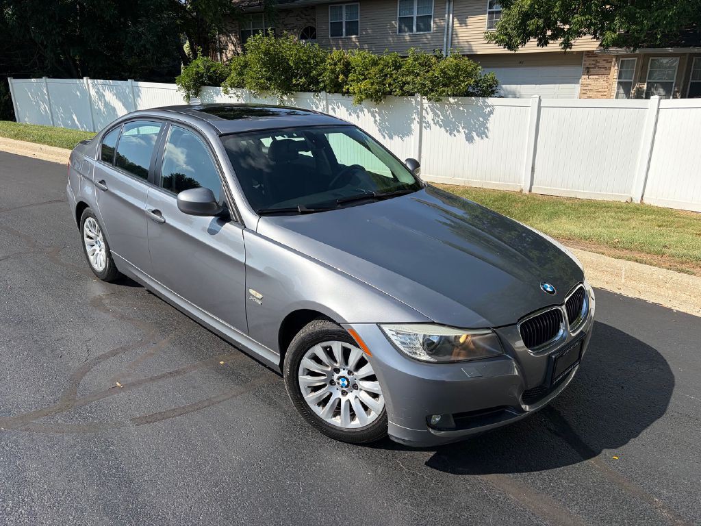 2009 BMW 3 Series Image 2