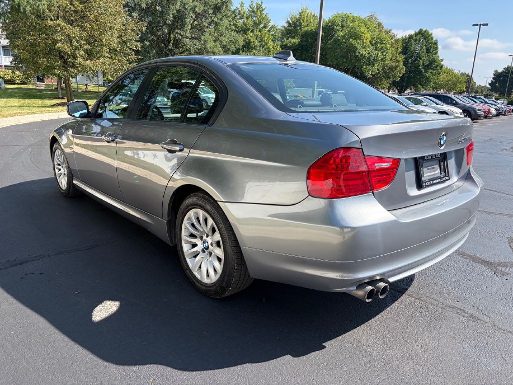 2009 BMW 3 Series Image 9