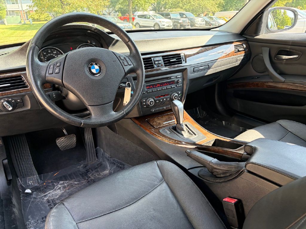2009 BMW 3 Series Image 13