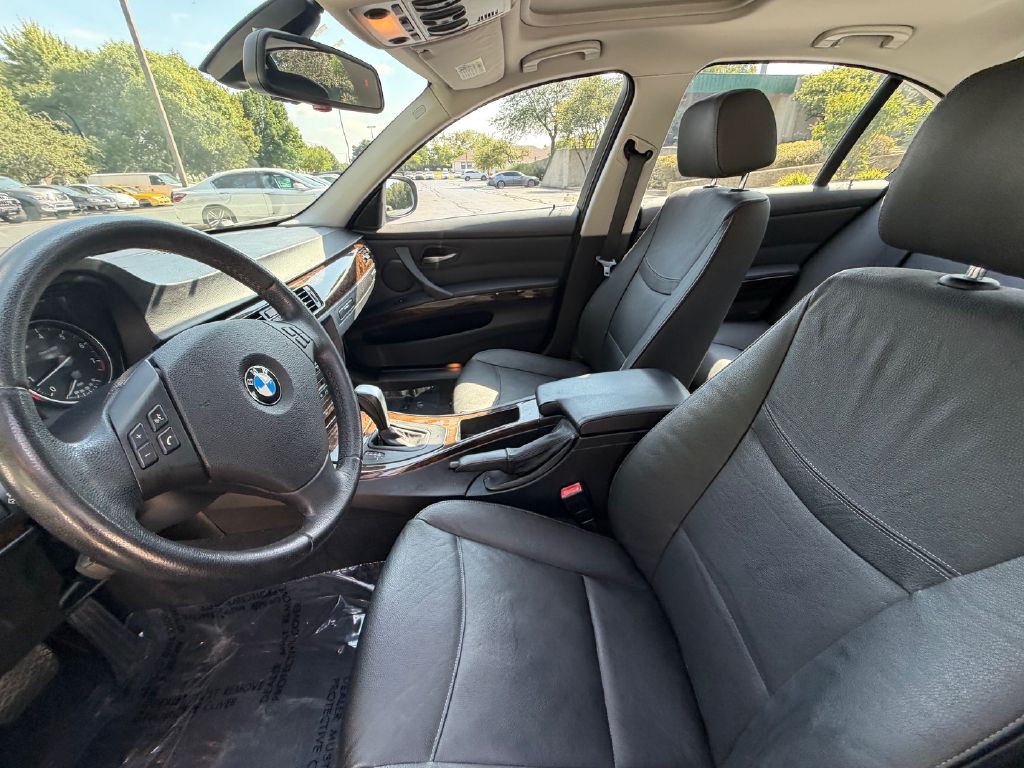 2009 BMW 3 Series Image 18
